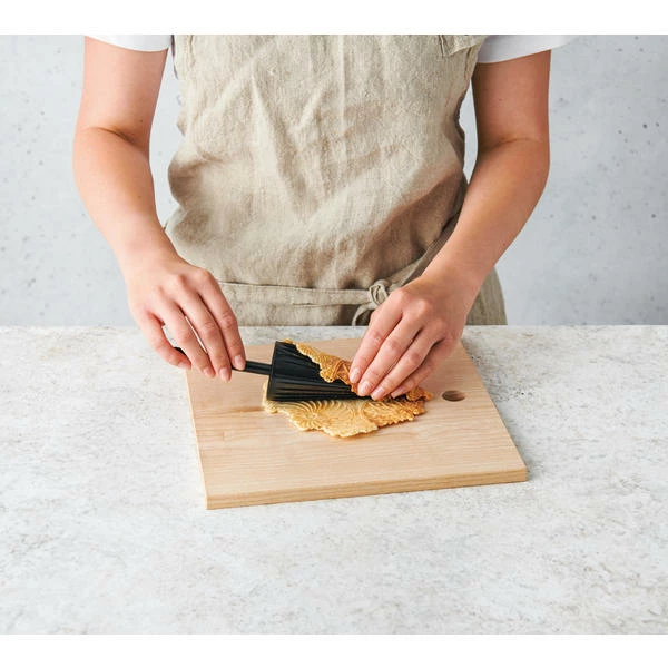 Bon marché ❤️ Betty Bossi / Fust Fer à Bricelets Croustirêve Noir - Fer à Bricelets ⋅ Gaufrier ✔️ 3 Bon marché ❤️ Betty Bossi / Fust Fer à Bricelets Croustirêve Noir - Fer à Bricelets ⋅ Gaufrier ✔️ – Image 3